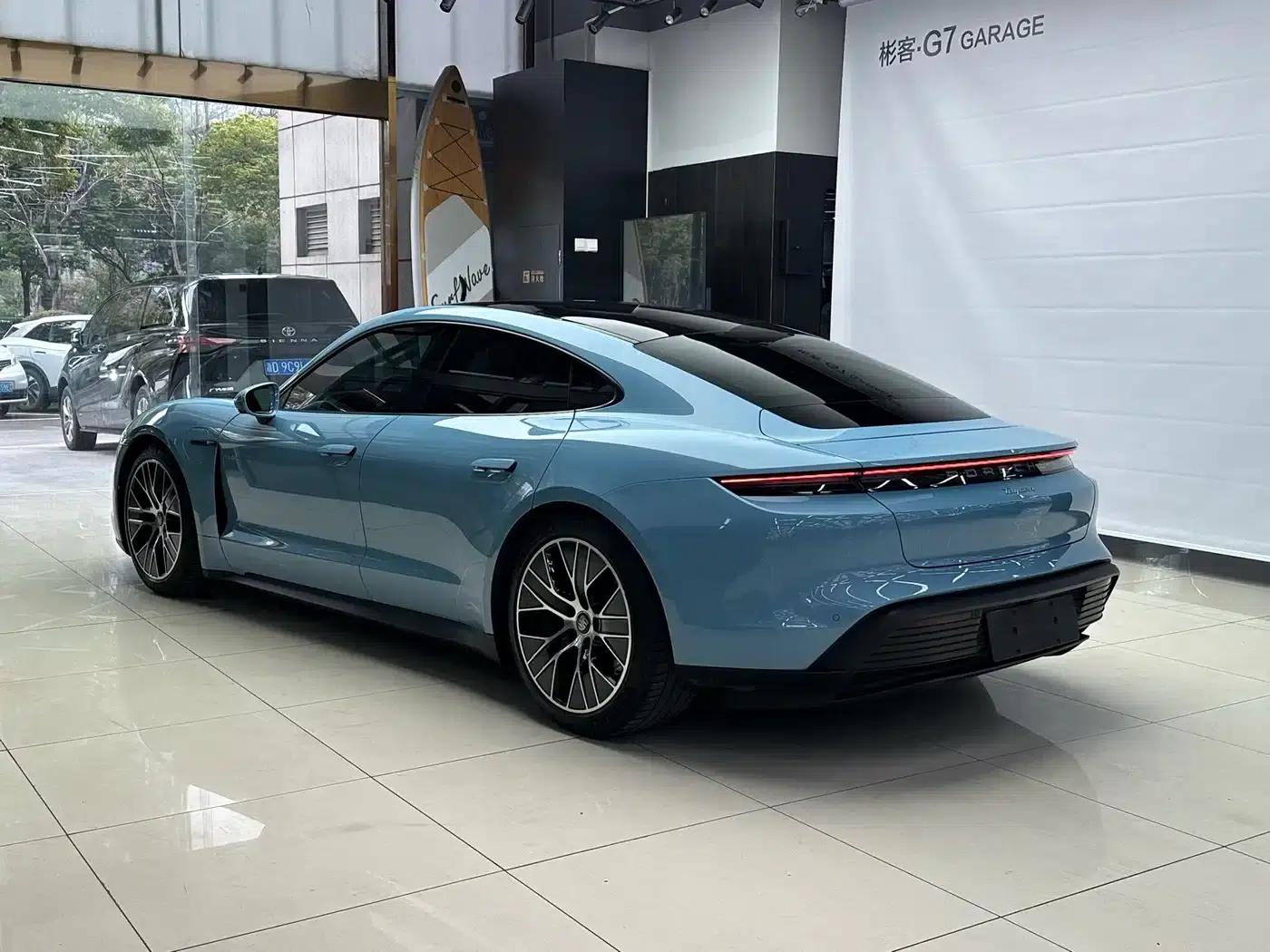 2022 Taycan — миниатюра 8