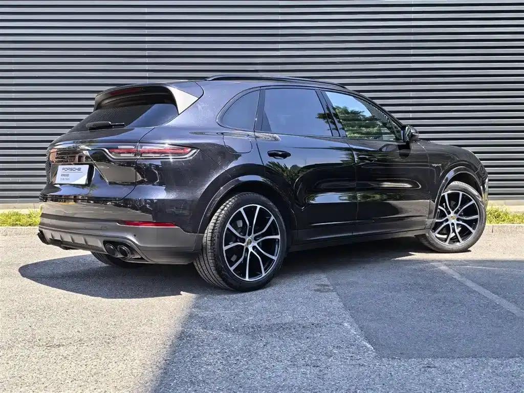 2021 Cayenne E-Hybrid 2.0T — миниатюра 5