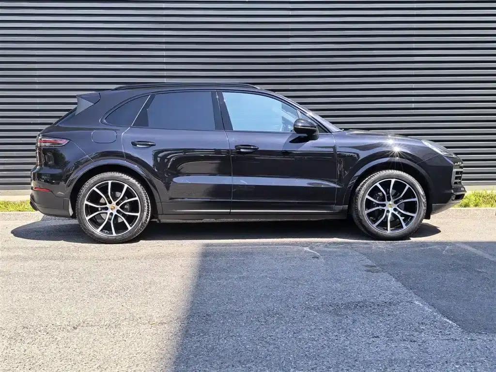 2021 Cayenne E-Hybrid 2.0T — миниатюра 6