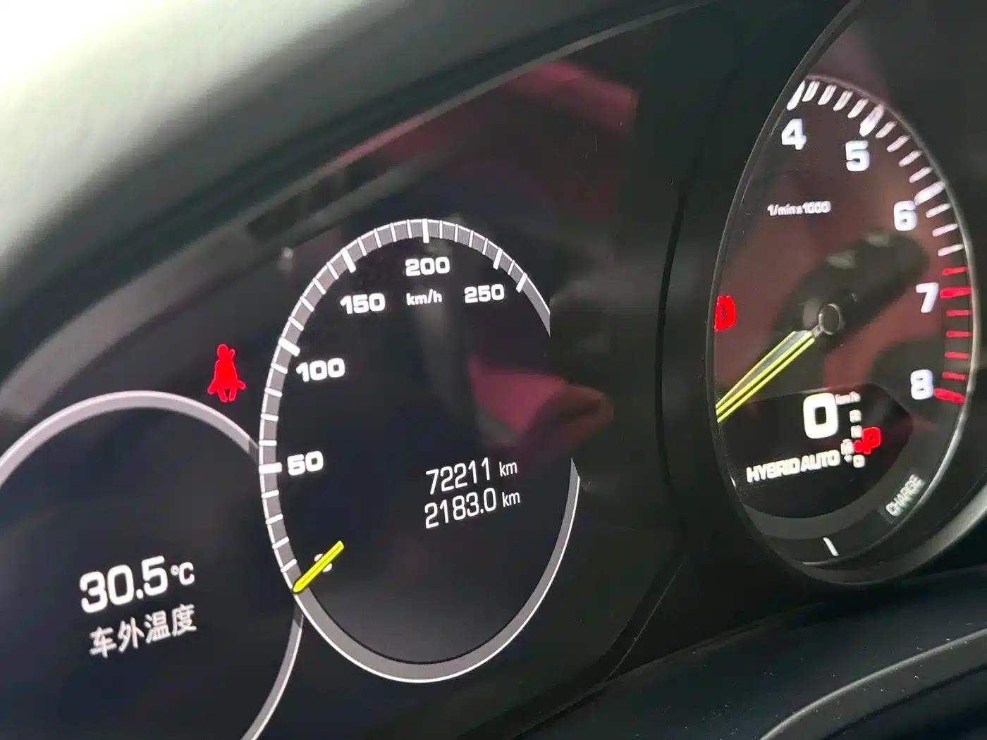 2019 Cayenne E-Hybrid 2.0T — миниатюра 12