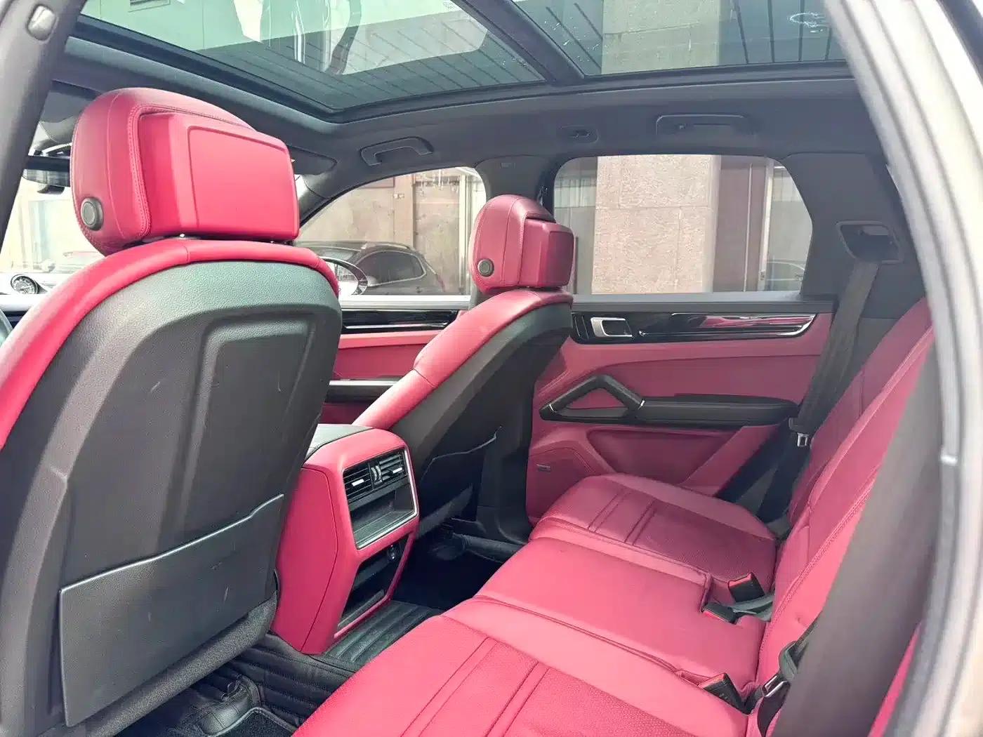 2019 Cayenne E-Hybrid 2.0T — миниатюра 4