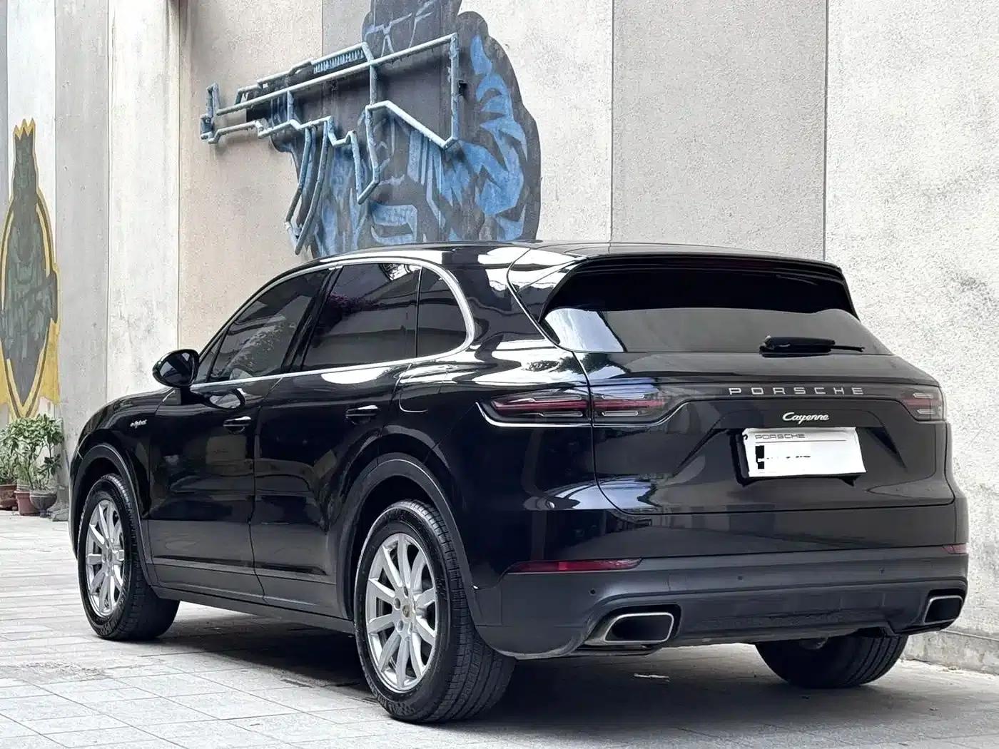 2019 Cayenne E-Hybrid 2.0T — миниатюра 6