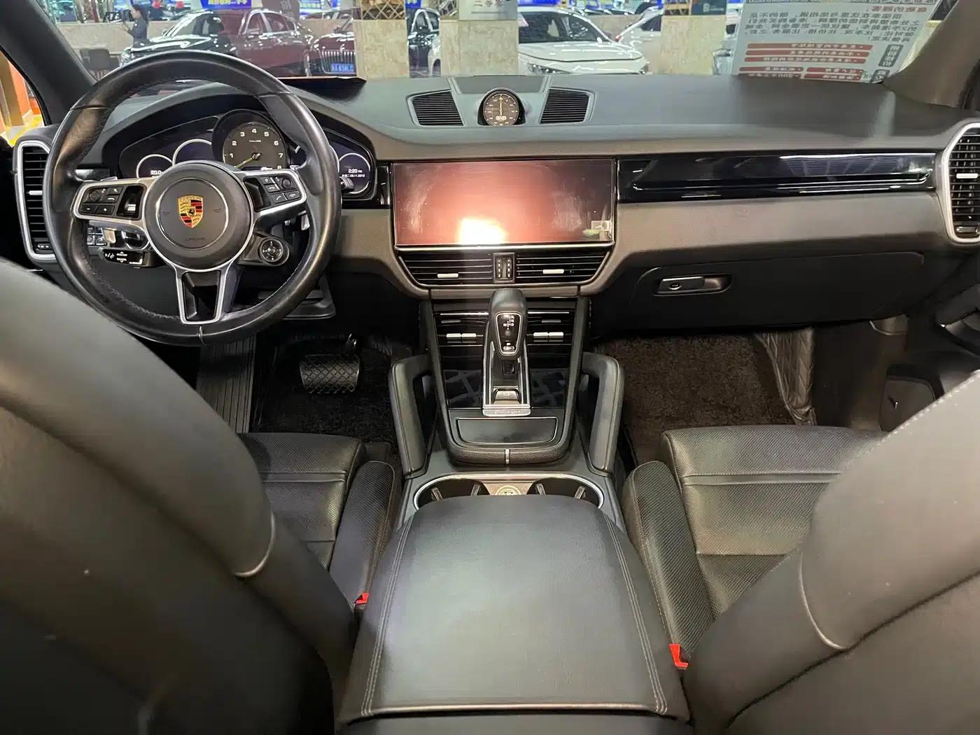 2022 Cayenne E-Hybrid 2.0T Platinum Edition — миниатюра 15