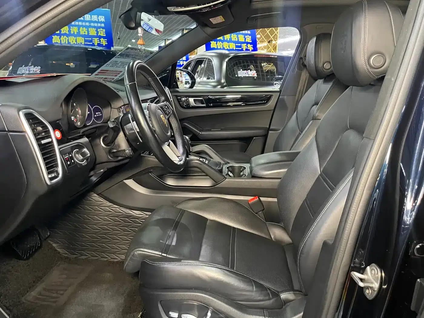 2022 Cayenne E-Hybrid 2.0T Platinum Edition — миниатюра 5