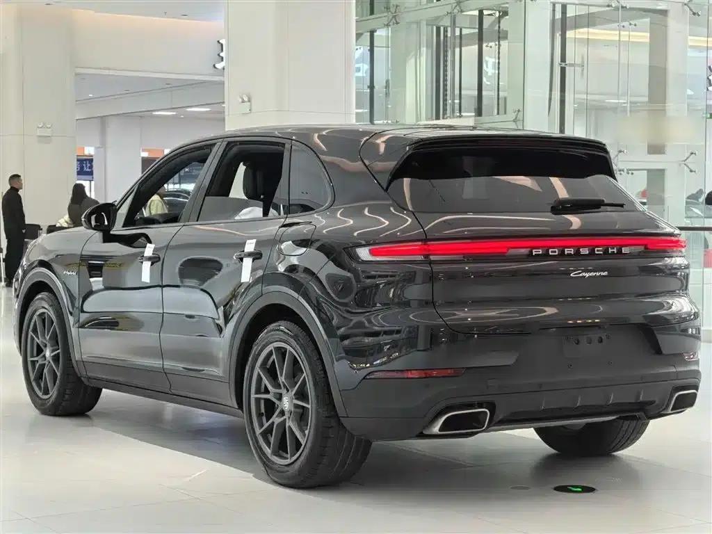 2024 Cayenne E-Hybrid 2.0T — миниатюра 11
