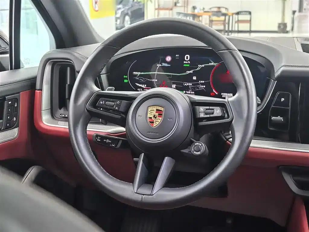 2024 Cayenne E-Hybrid 2.0T — миниатюра 21