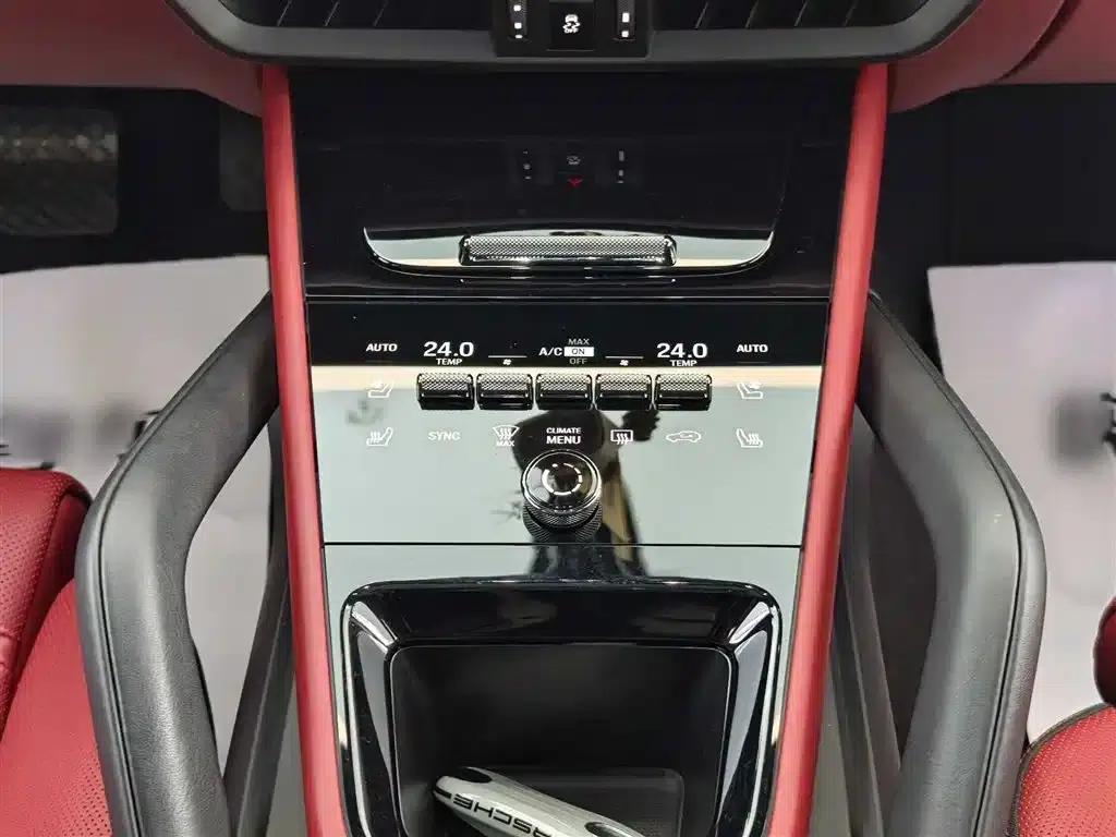 2024 Cayenne E-Hybrid 2.0T — миниатюра 24