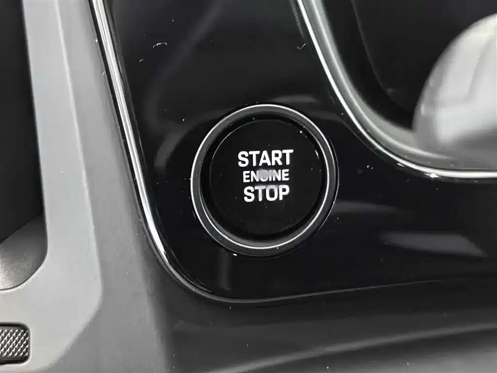 2024 Cayenne E-Hybrid 2.0T — миниатюра 25