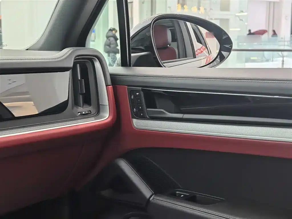 2024 Cayenne E-Hybrid 2.0T — миниатюра 6