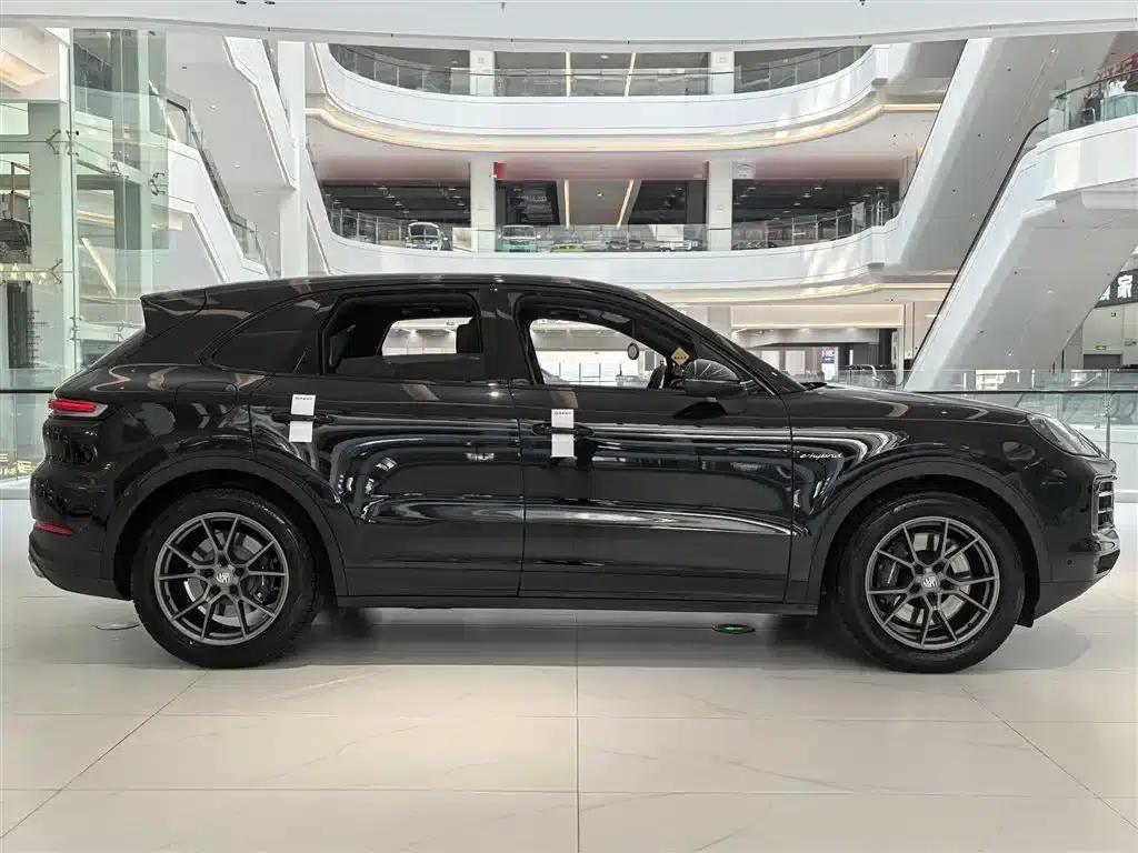 2024 Cayenne E-Hybrid 2.0T — миниатюра 10