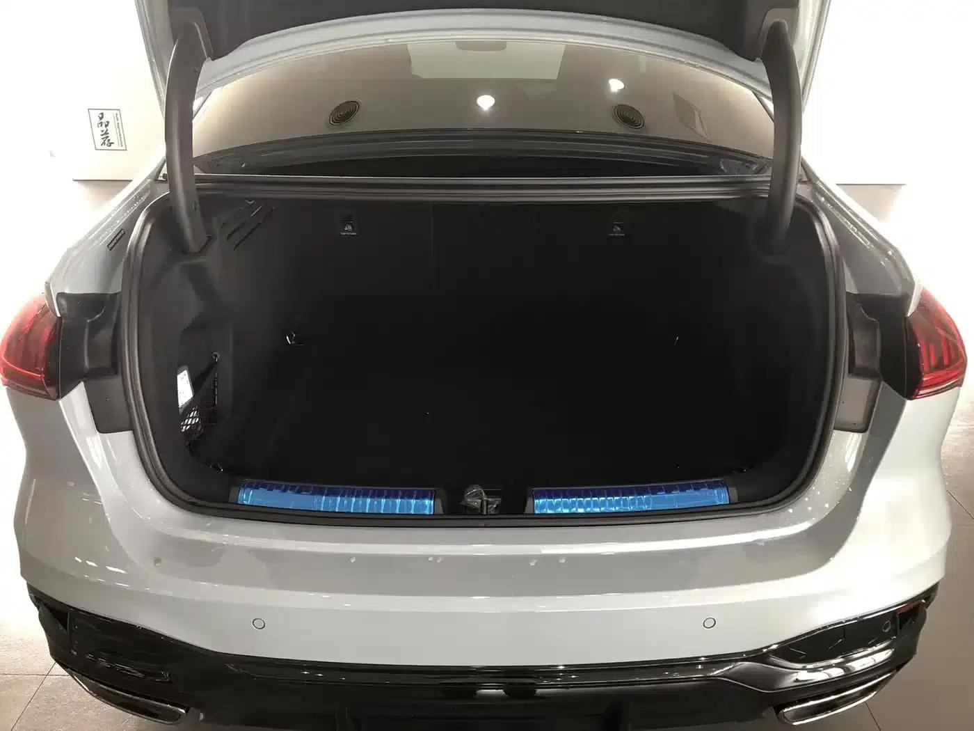 Audi A5L 2026 2.0T Sport quattro — миниатюра 17