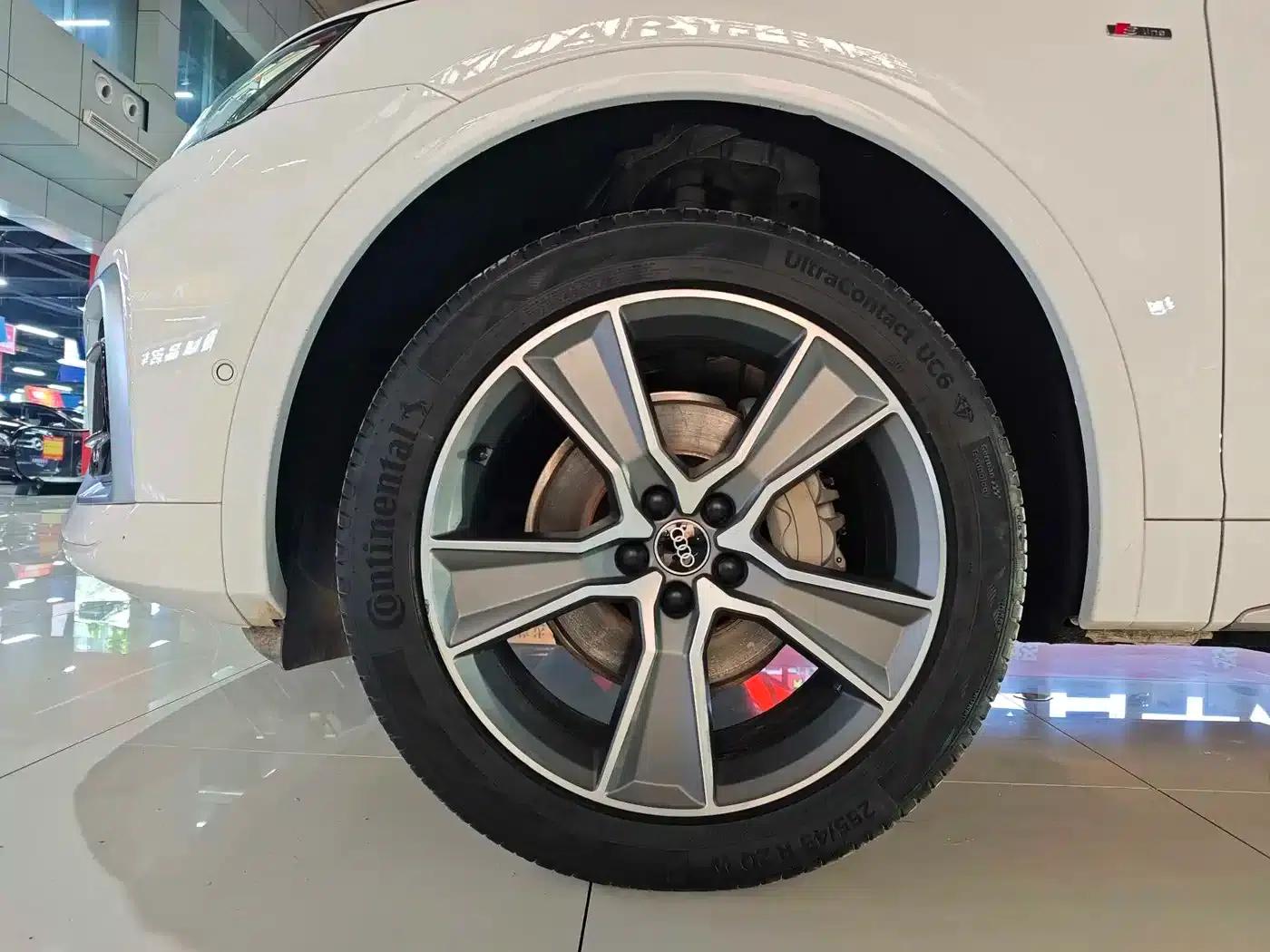 Audi Q5L Sportback 2022 40 TFSI Luxury — миниатюра 4