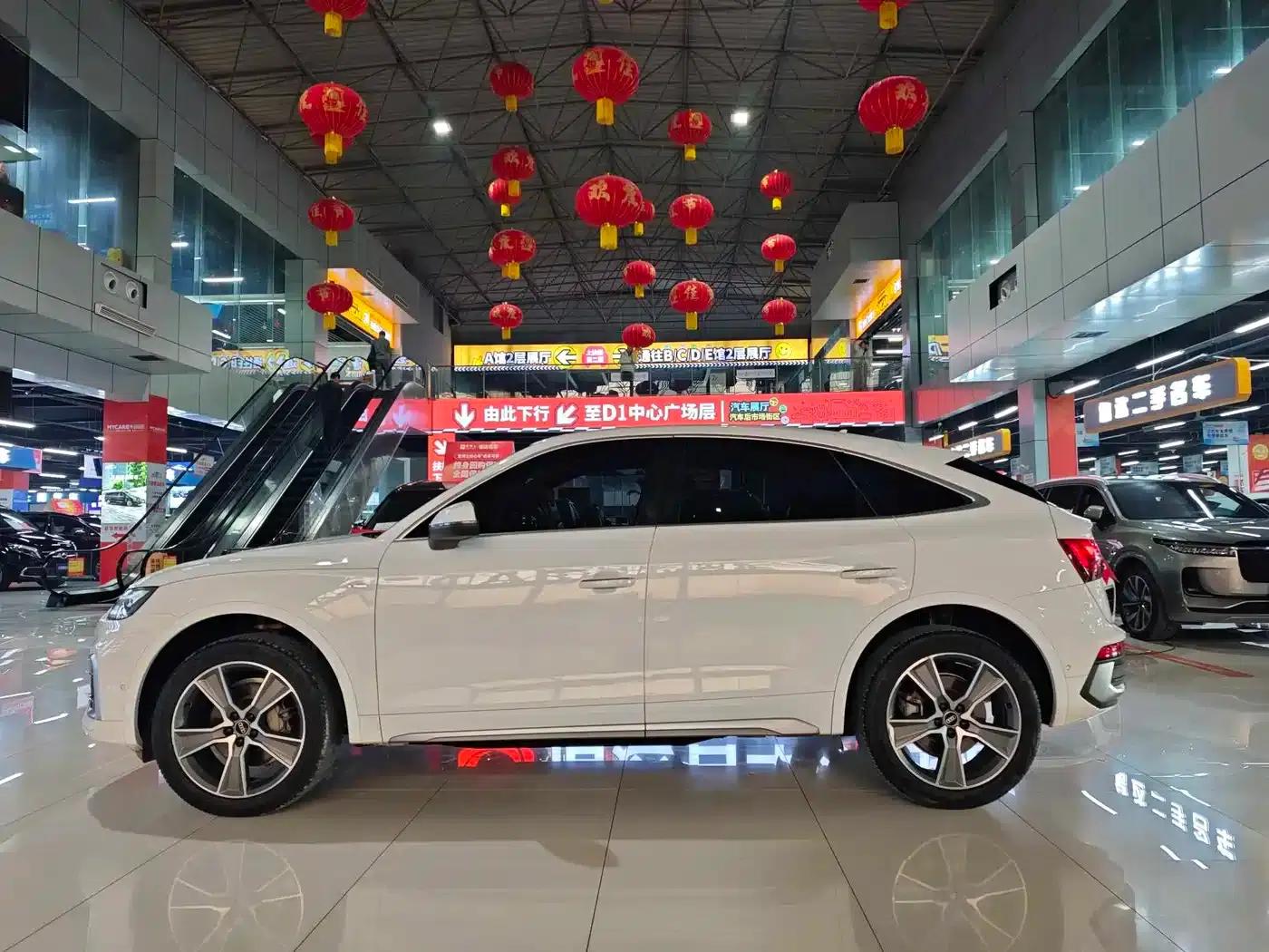 Audi Q5L Sportback 2022 40 TFSI Luxury — миниатюра 6