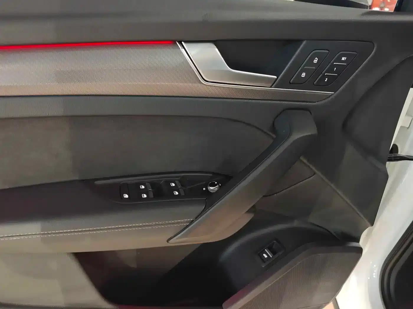 Audi Q5L Sportback 2022 40 TFSI Luxury — миниатюра 9