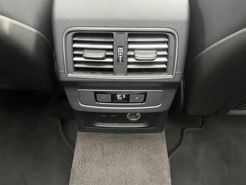 Audi Q5L Sportback 2024 40 TFSI Luxury — миниатюра 17