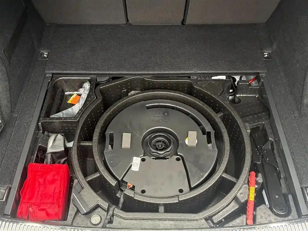 Audi Q5L Sportback 2024 40 TFSI Luxury — миниатюра 26