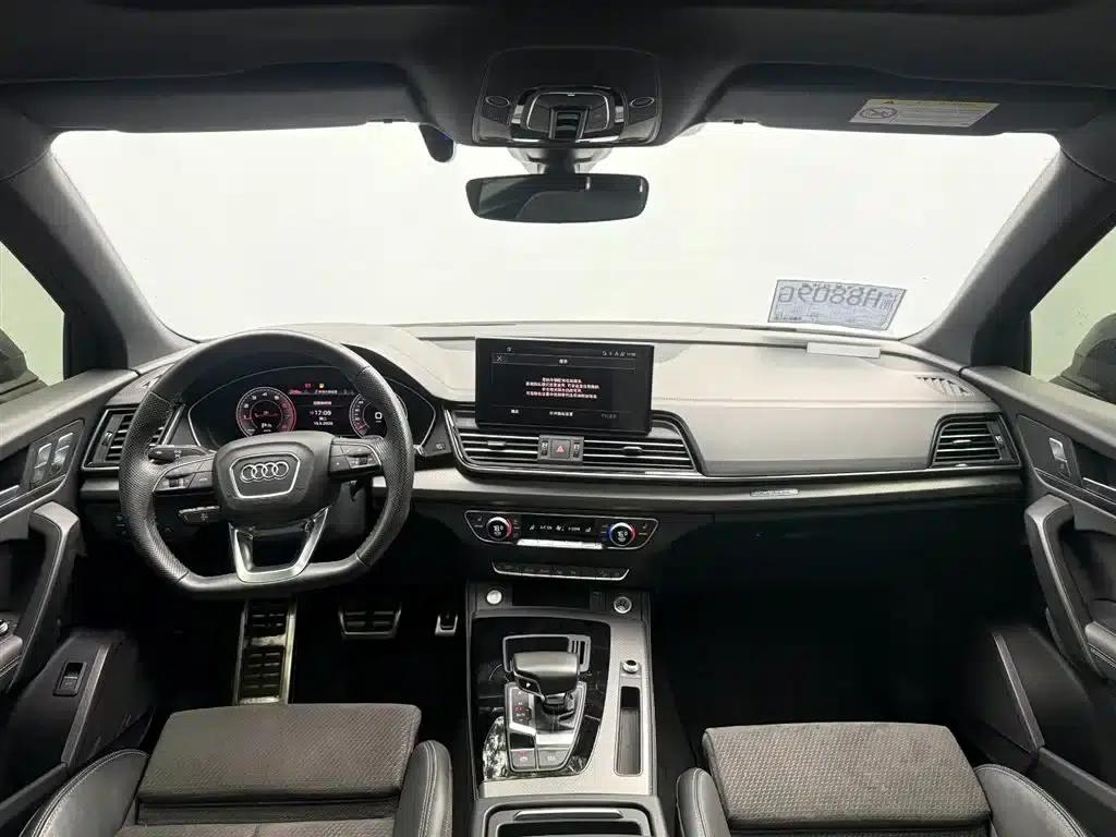 Audi Q5L Sportback 2024 40 TFSI Luxury — миниатюра 7