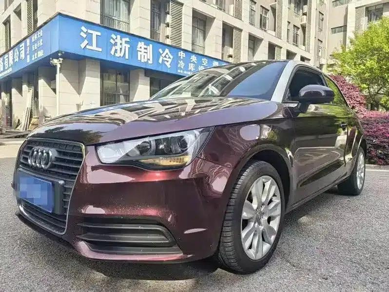 Audi A1 2014 30 TFSI Technology Edition — миниатюра 1