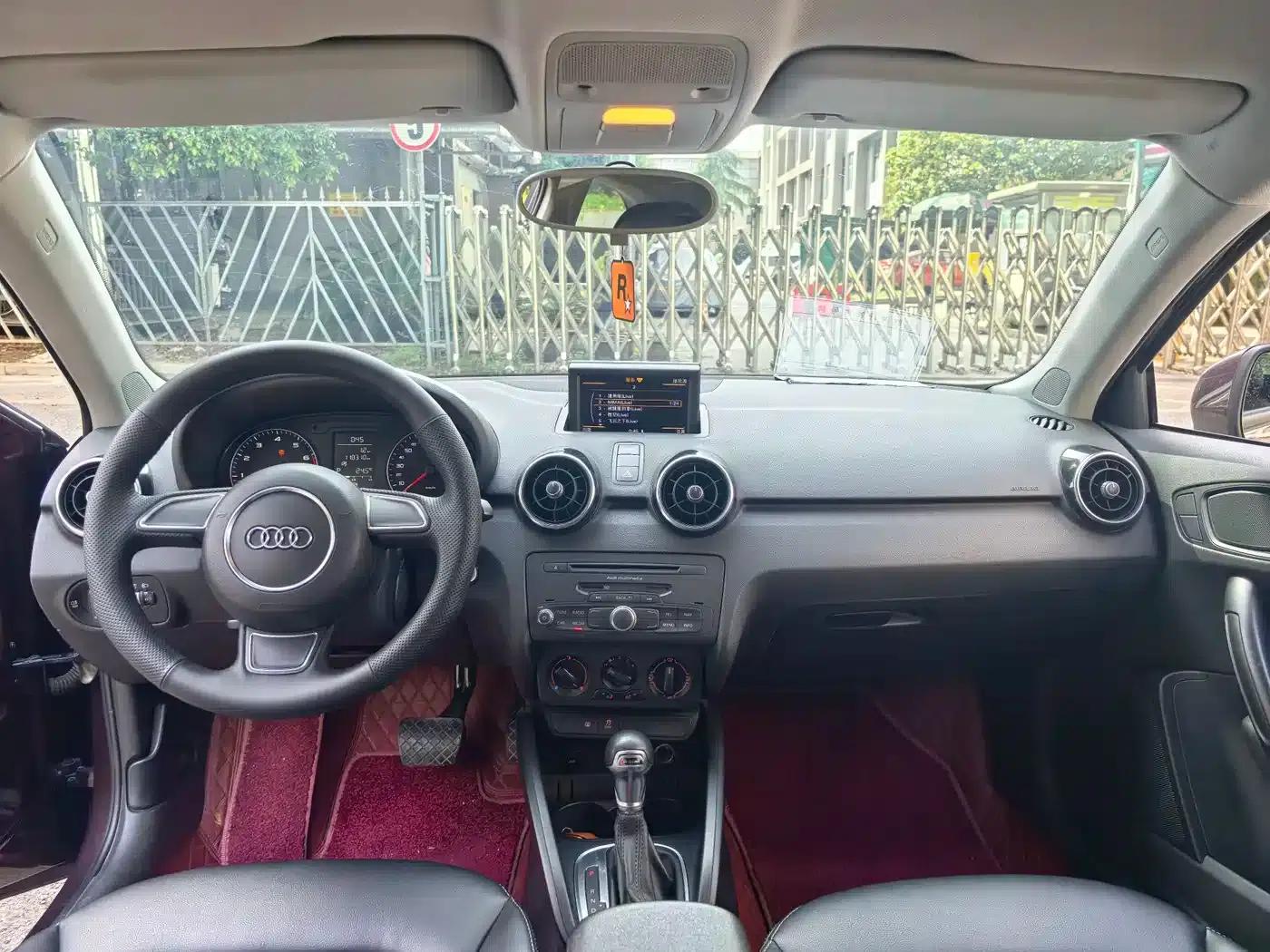 Audi A1 2014 30 TFSI Technology Edition — миниатюра 4