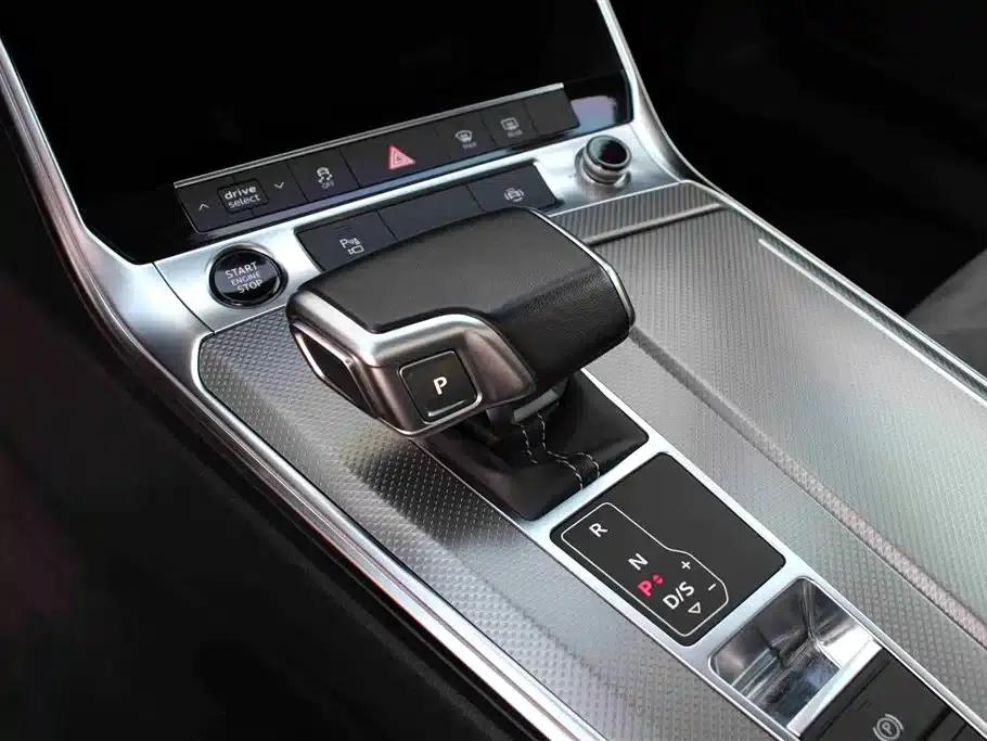 Audi A6L PHEV 2020 55 TFSI e quattro — миниатюра 9