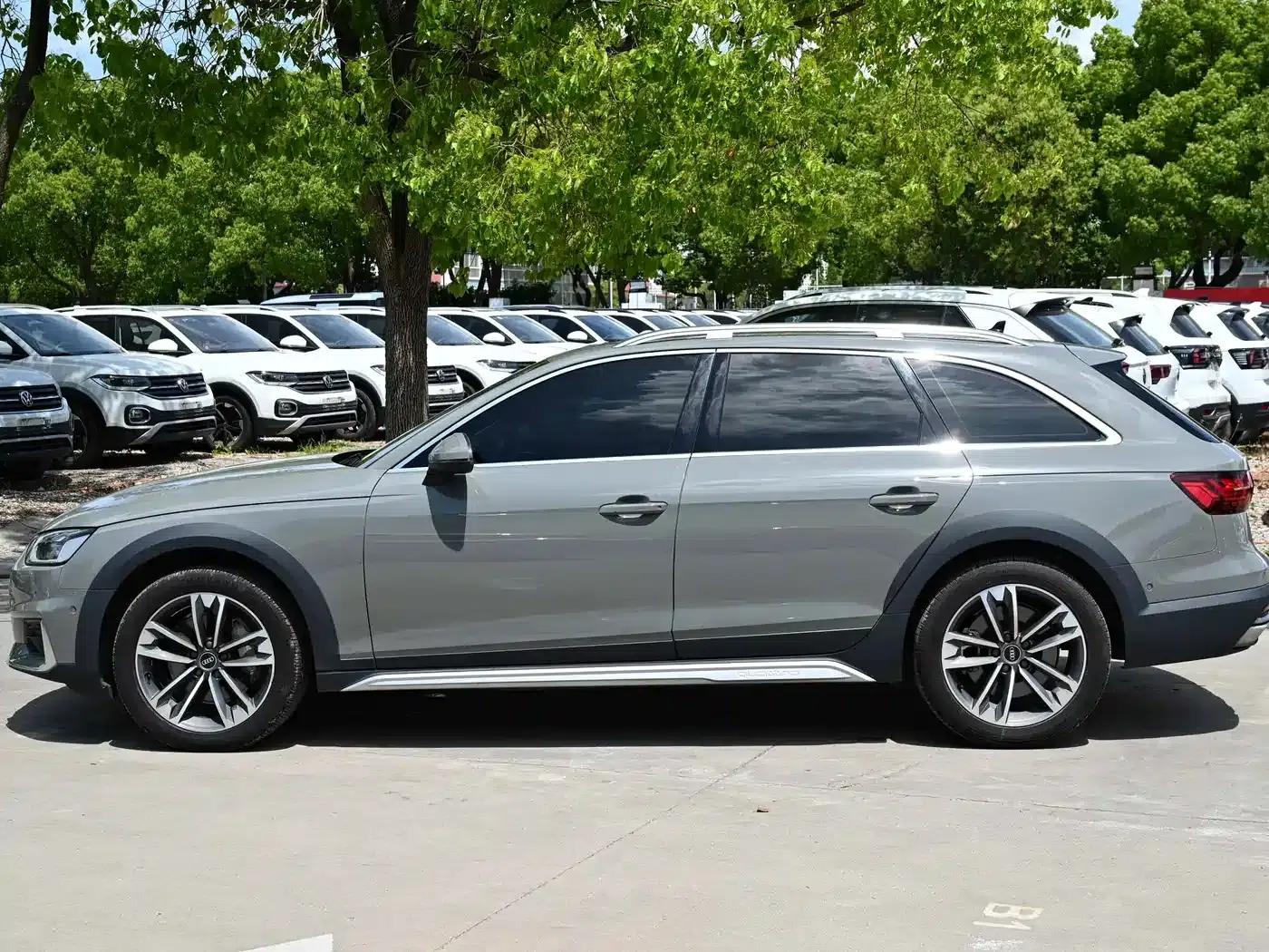 2021 Audi A4 allroad quattro (Imported) — миниатюра 3