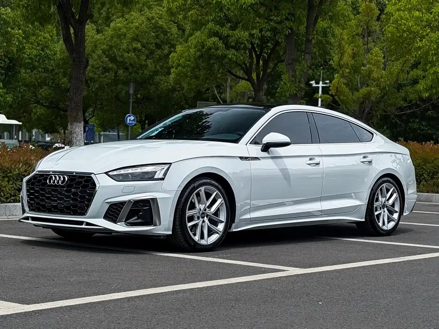 2023 Audi A5 Sportback 40 TFSI (Imported) - Fashionable and Dynamic Model — миниатюра 1