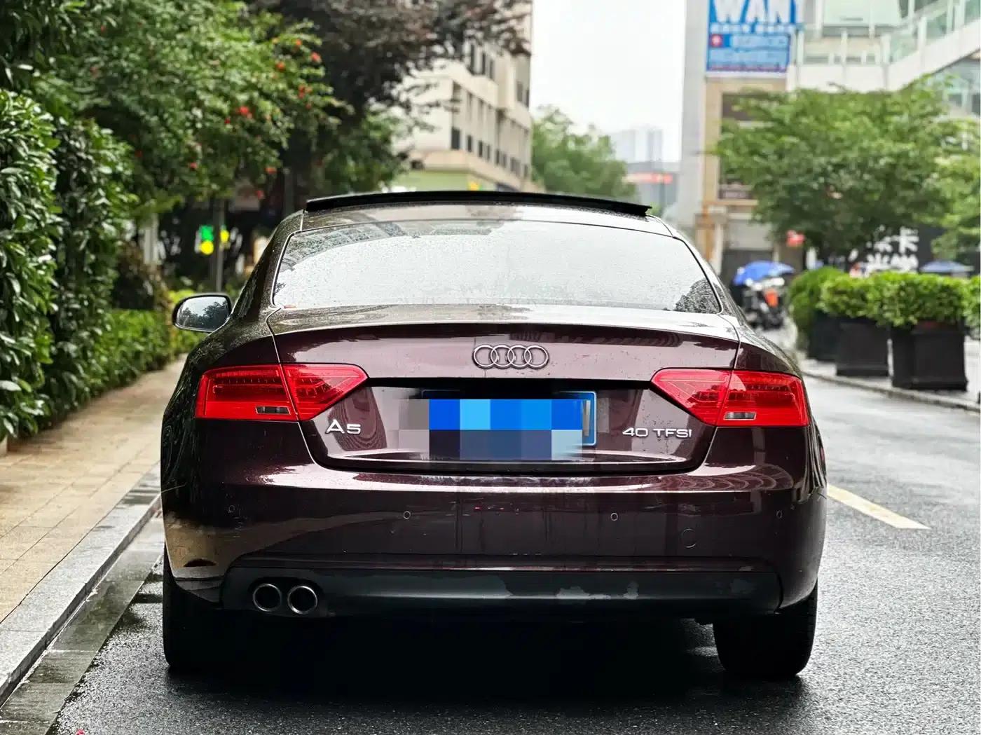 2010 Audi A5 Imported Model 2.0TFSI Coupe — миниатюра 5