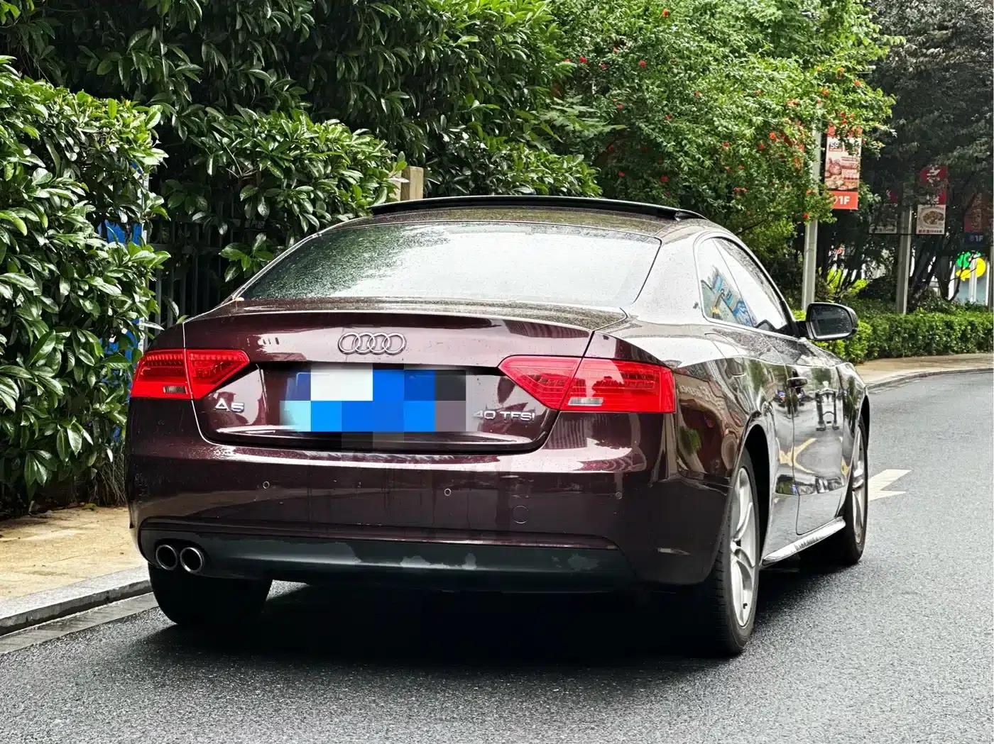 2010 Audi A5 Imported Model 2.0TFSI Coupe — миниатюра 6