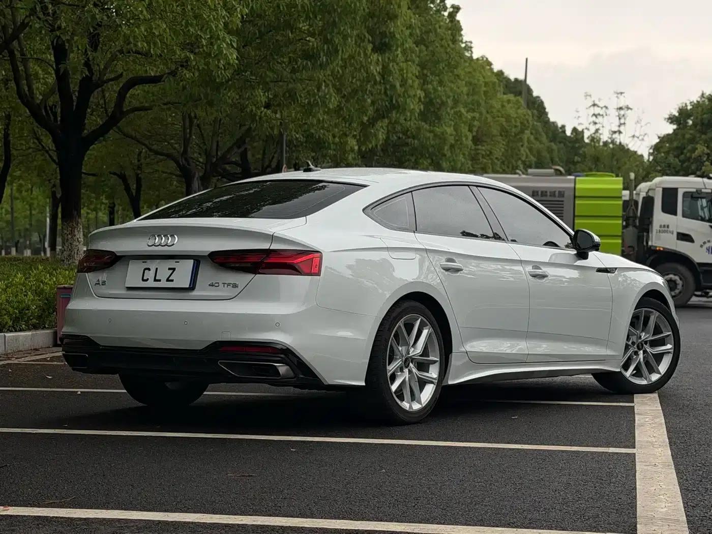 2022 Audi A5 Sportback 40 TFSI (Imported) - Fashionable and Dynamic Model — миниатюра 4