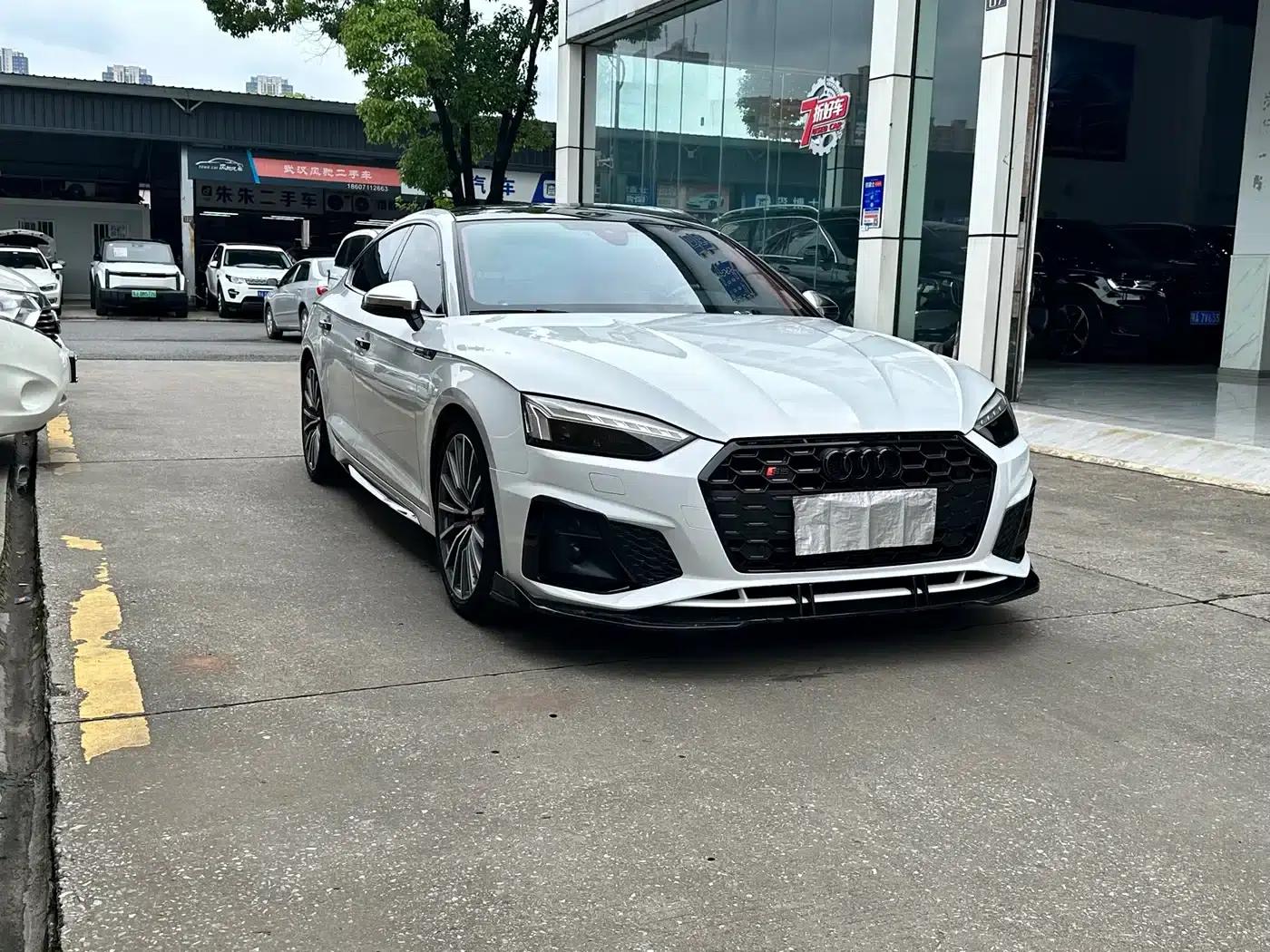 Audi A5 (Imported) 2021 Sportback 40 TFSI quattro Luxury Dynamic — миниатюра 3