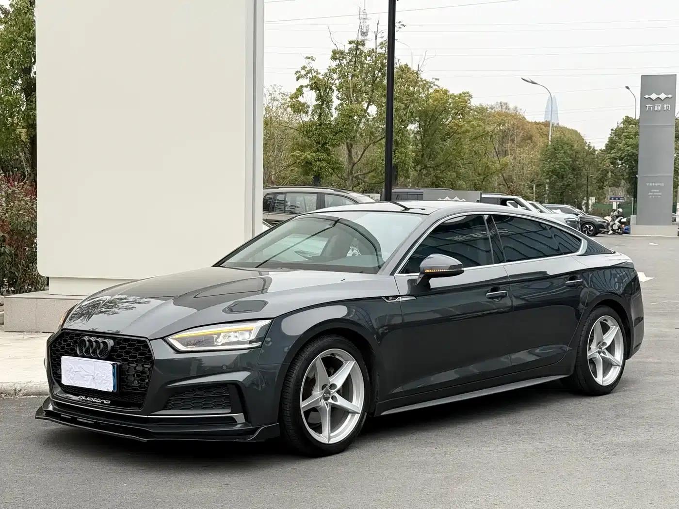 2019 Audi A5 Sportback 40 TFSI Fashion Edition (Imported) — миниатюра 1