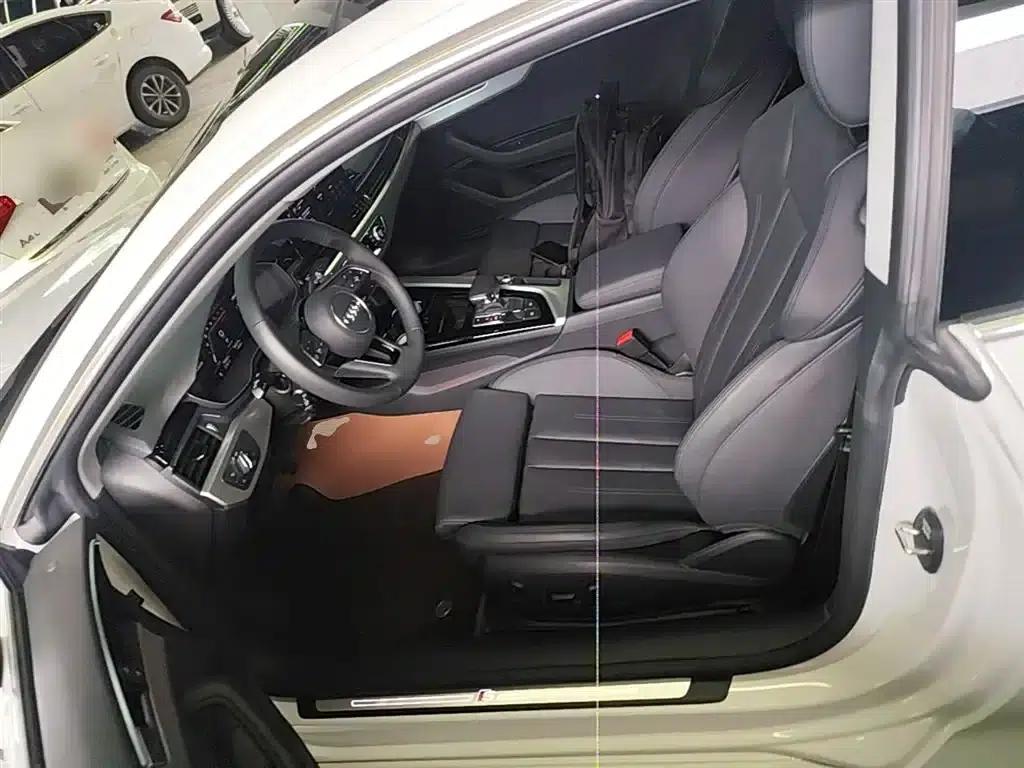 2024 Audi A5 Imported Coupe 40 TFSI Fashionable and Dynamic Model — миниатюра 11