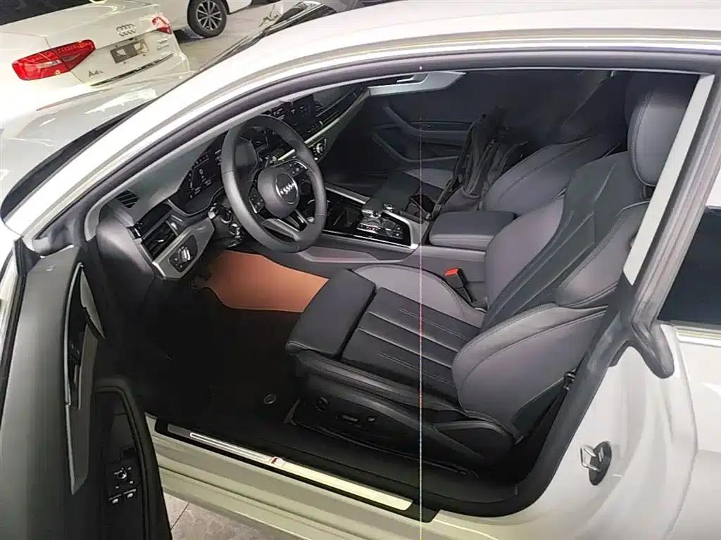 2024 Audi A5 Imported Coupe 40 TFSI Fashionable and Dynamic Model — миниатюра 12