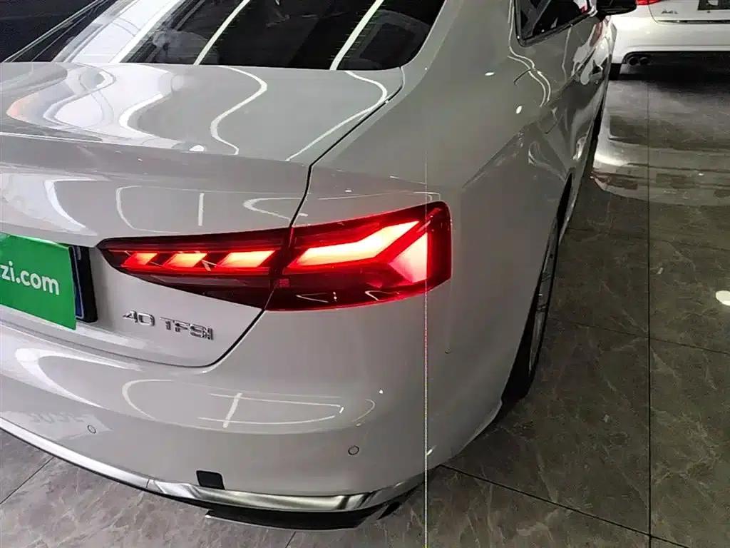 2024 Audi A5 Imported Coupe 40 TFSI Fashionable and Dynamic Model — миниатюра 24
