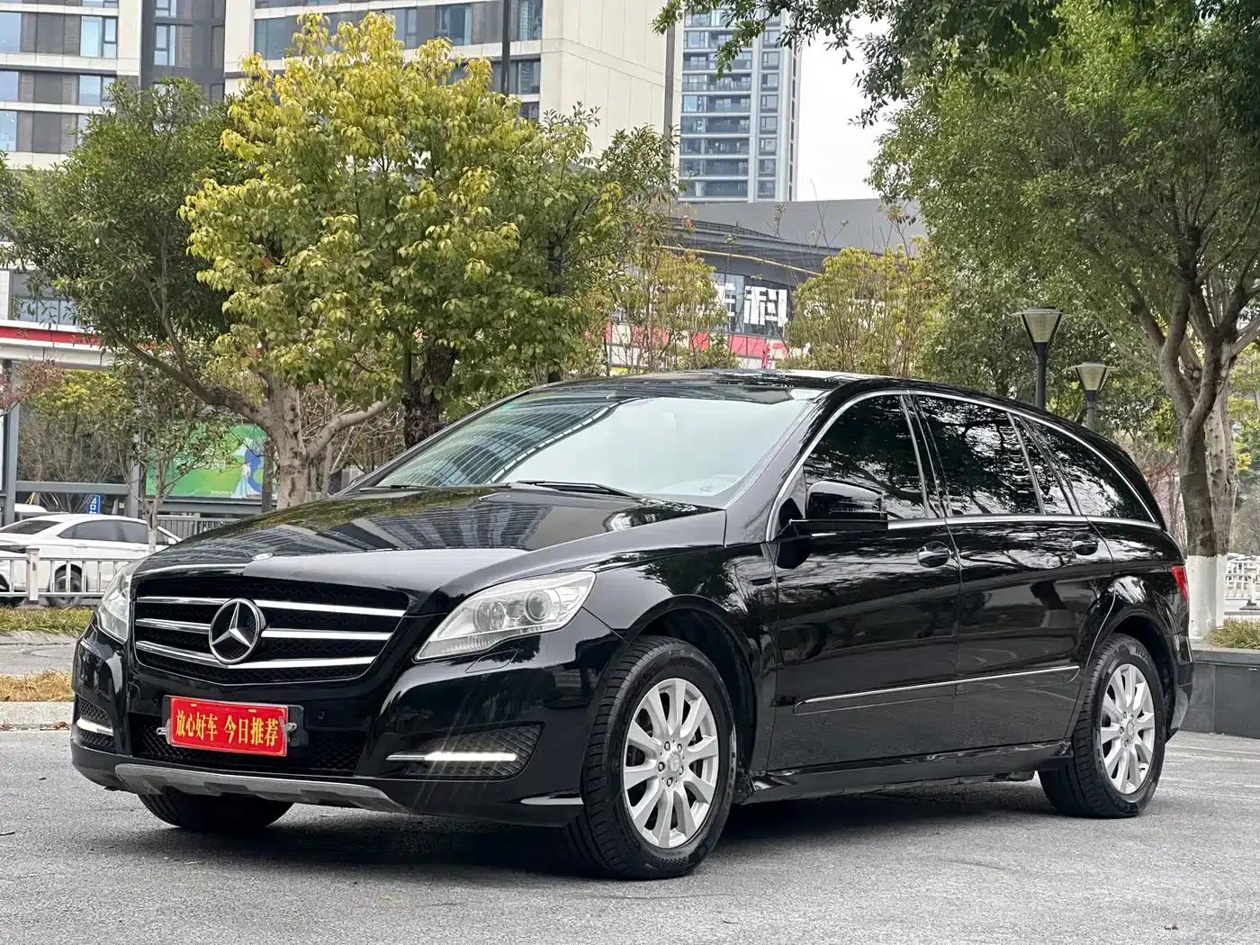 2011 Mercedes-Benz R-Class R 350 L 4MATIC — миниатюра 1
