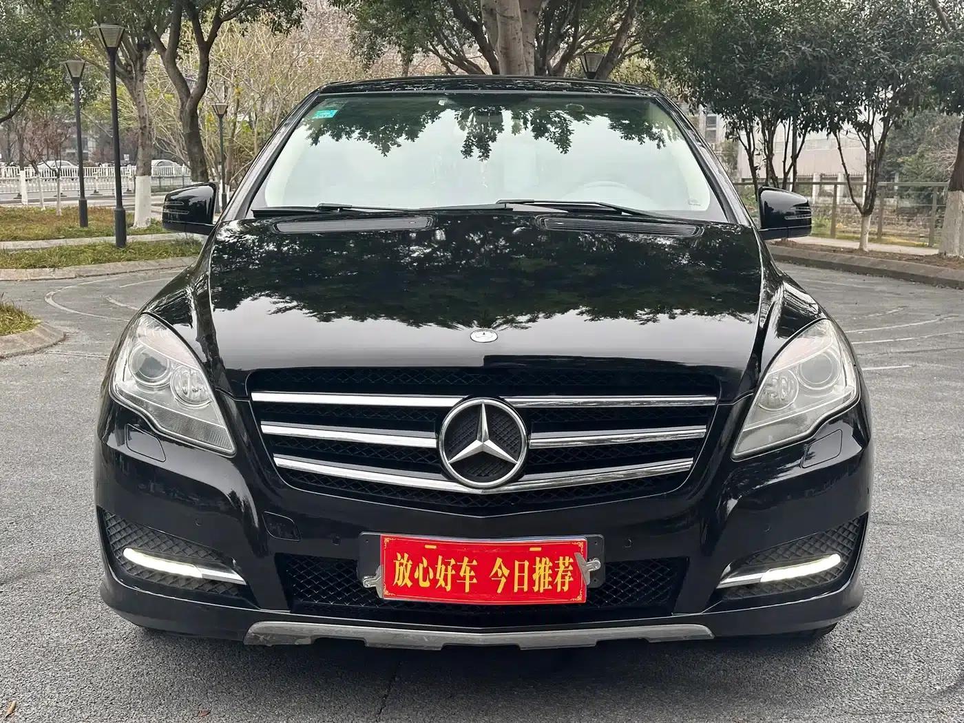 2011 Mercedes-Benz R-Class R 350 L 4MATIC — миниатюра 2