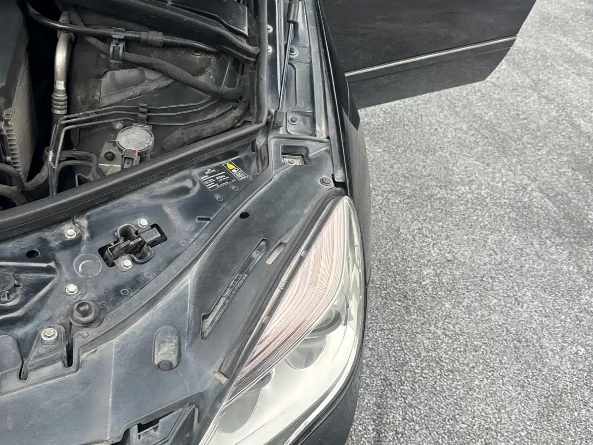 2011 Mercedes-Benz R-Class R 350 L 4MATIC — миниатюра 20