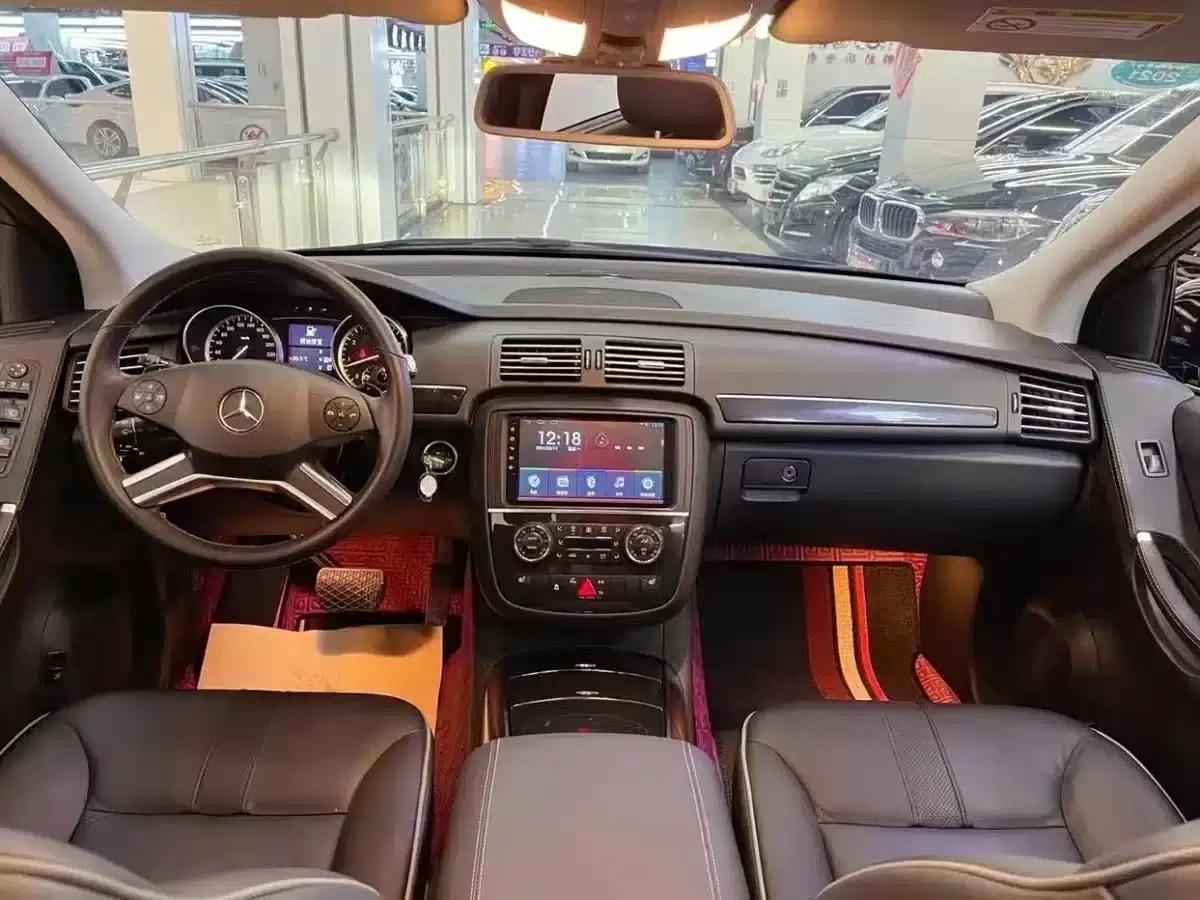 2017 Mercedes-Benz R-Class R 320 4MATIC Business Edition — миниатюра 3