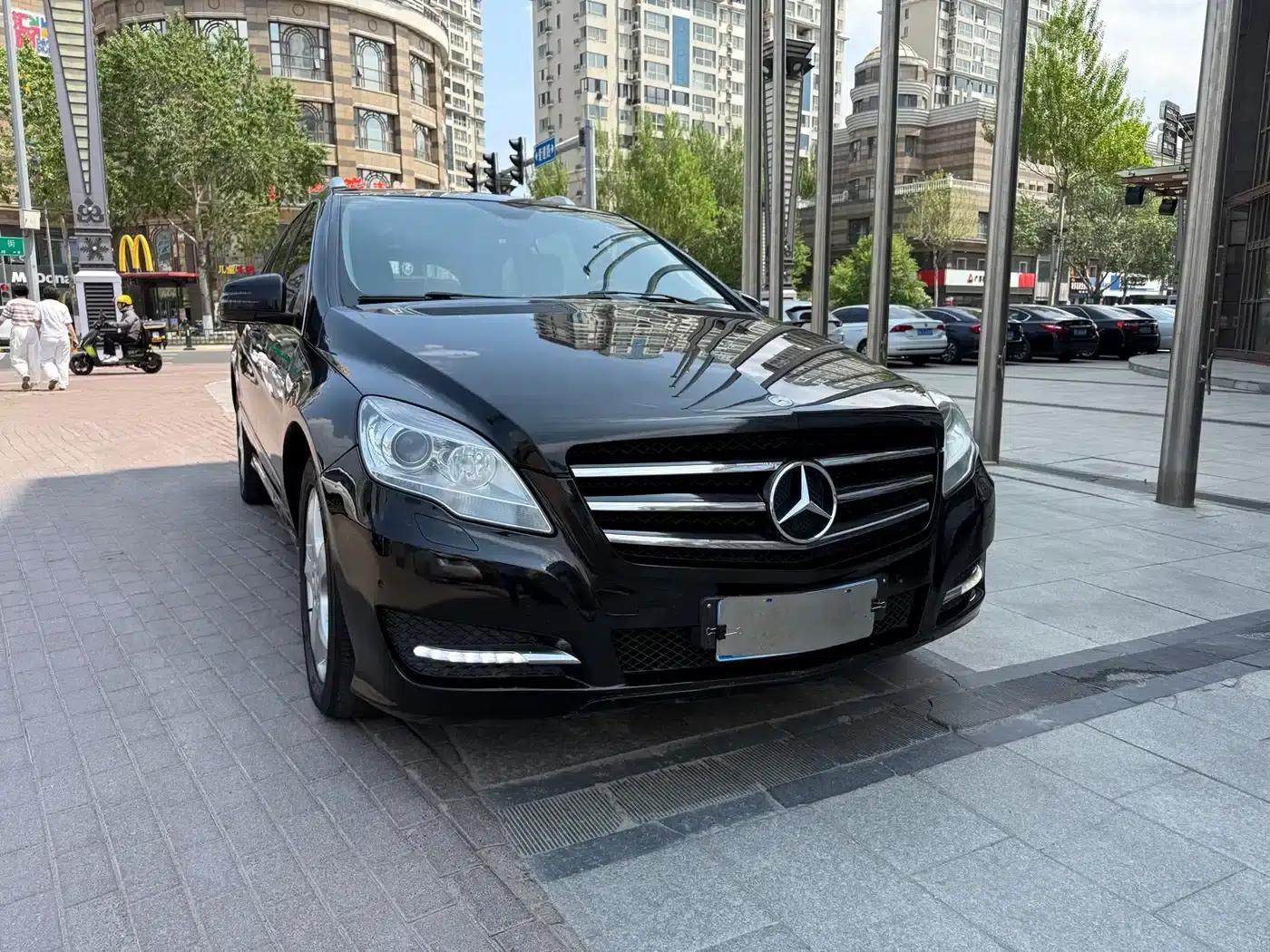 2015 Mercedes-Benz R-Class R 320 4MATIC Luxury — миниатюра 3