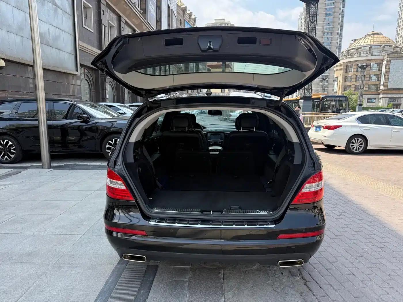 2015 Mercedes-Benz R-Class R 320 4MATIC Luxury — миниатюра 8