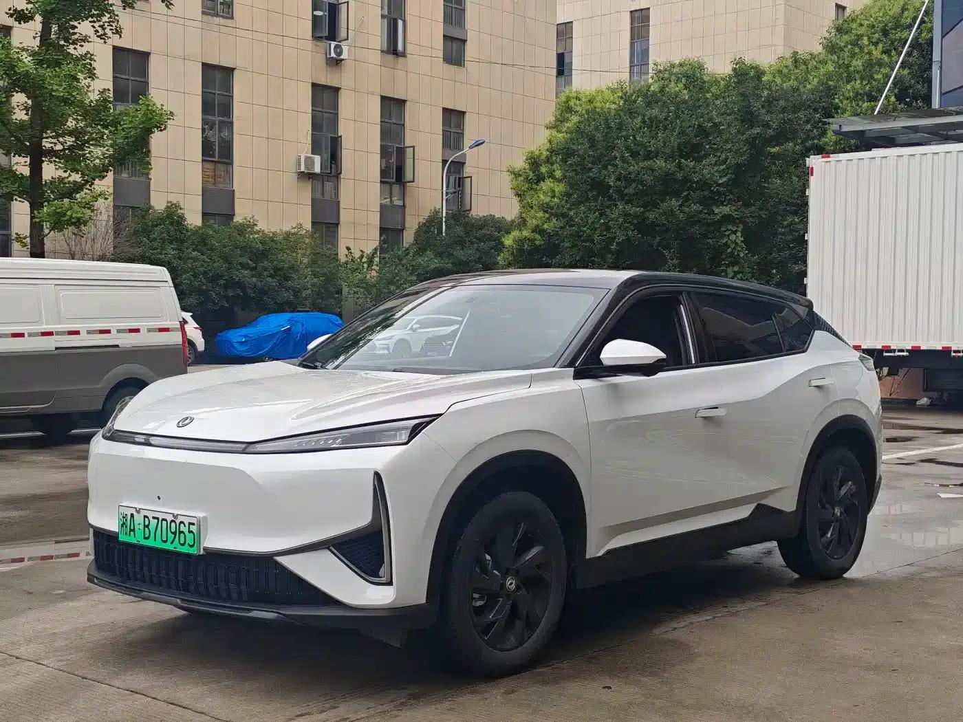 Dongfeng Fengshen L7 2025 Model, 205km Long Range Enjoyable Edition — миниатюра 1