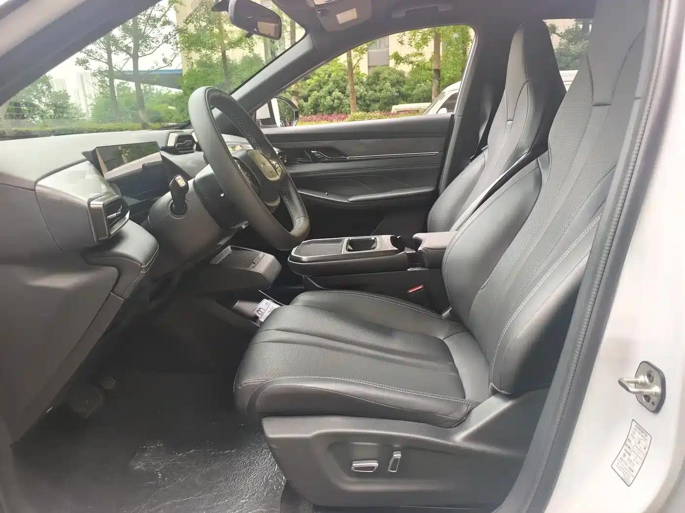 Dongfeng Fengshen L7 2025 Model, 205km Long Range Enjoyable Edition — миниатюра 9