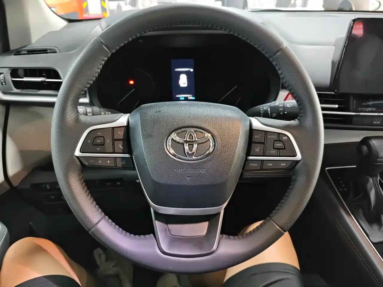 2026 Sienna 2.5L Hybrid 2WD Comfort Edition — миниатюра 5
