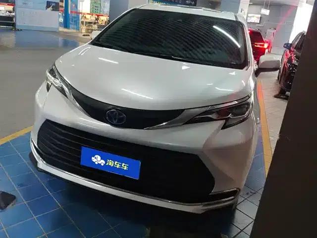 2023 Sienna 2.5L Hybrid Comfort Edition
