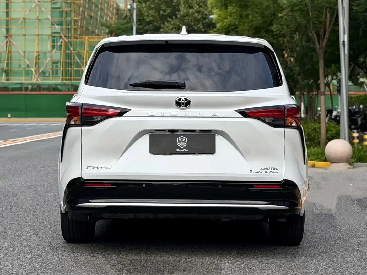 2026 Sienna 2.5L Hybrid AWD Premium Edition — миниатюра 5