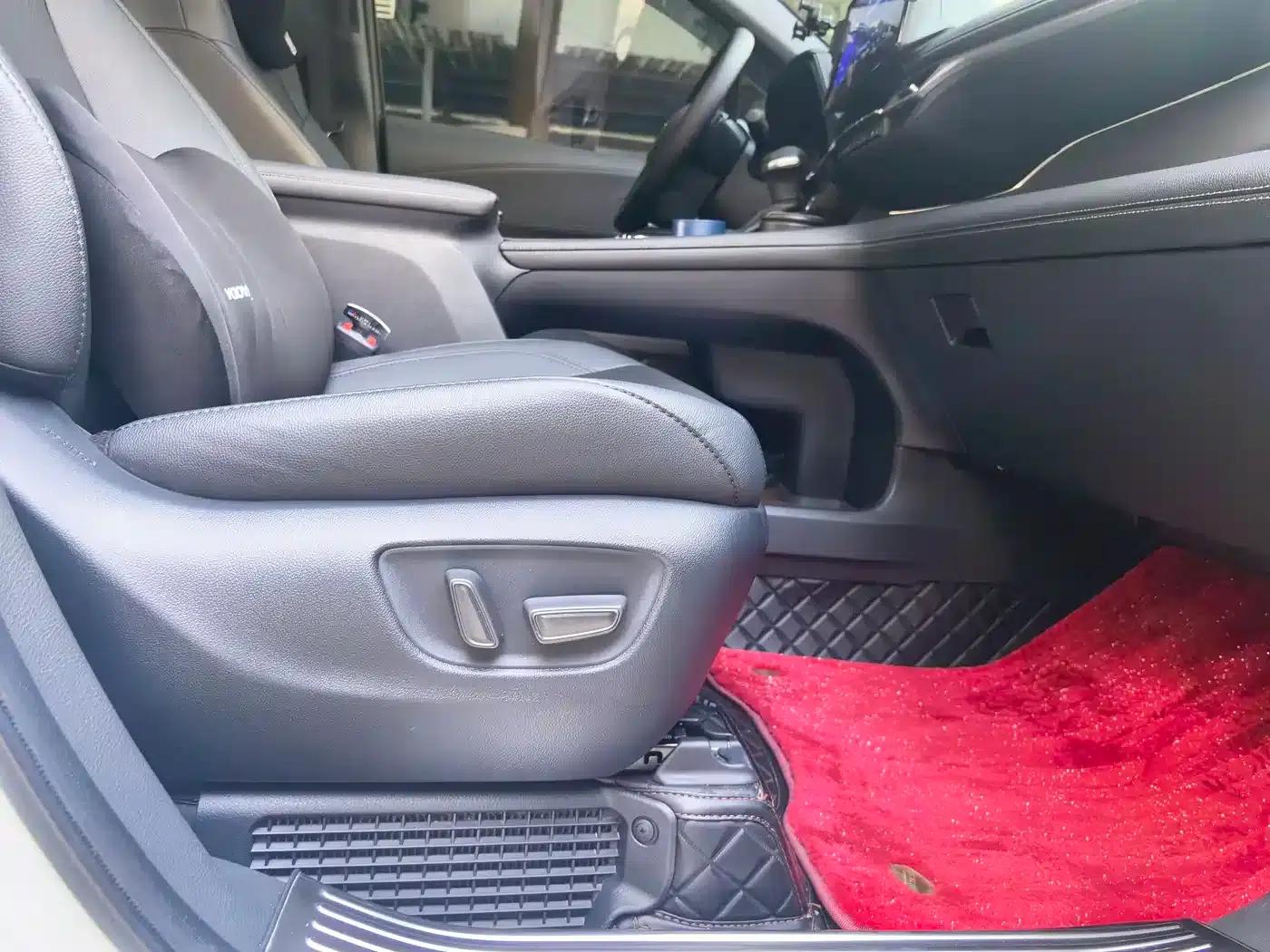 2023 Sienna 2.5L Hybrid Luxury Welfare Edition — миниатюра 21