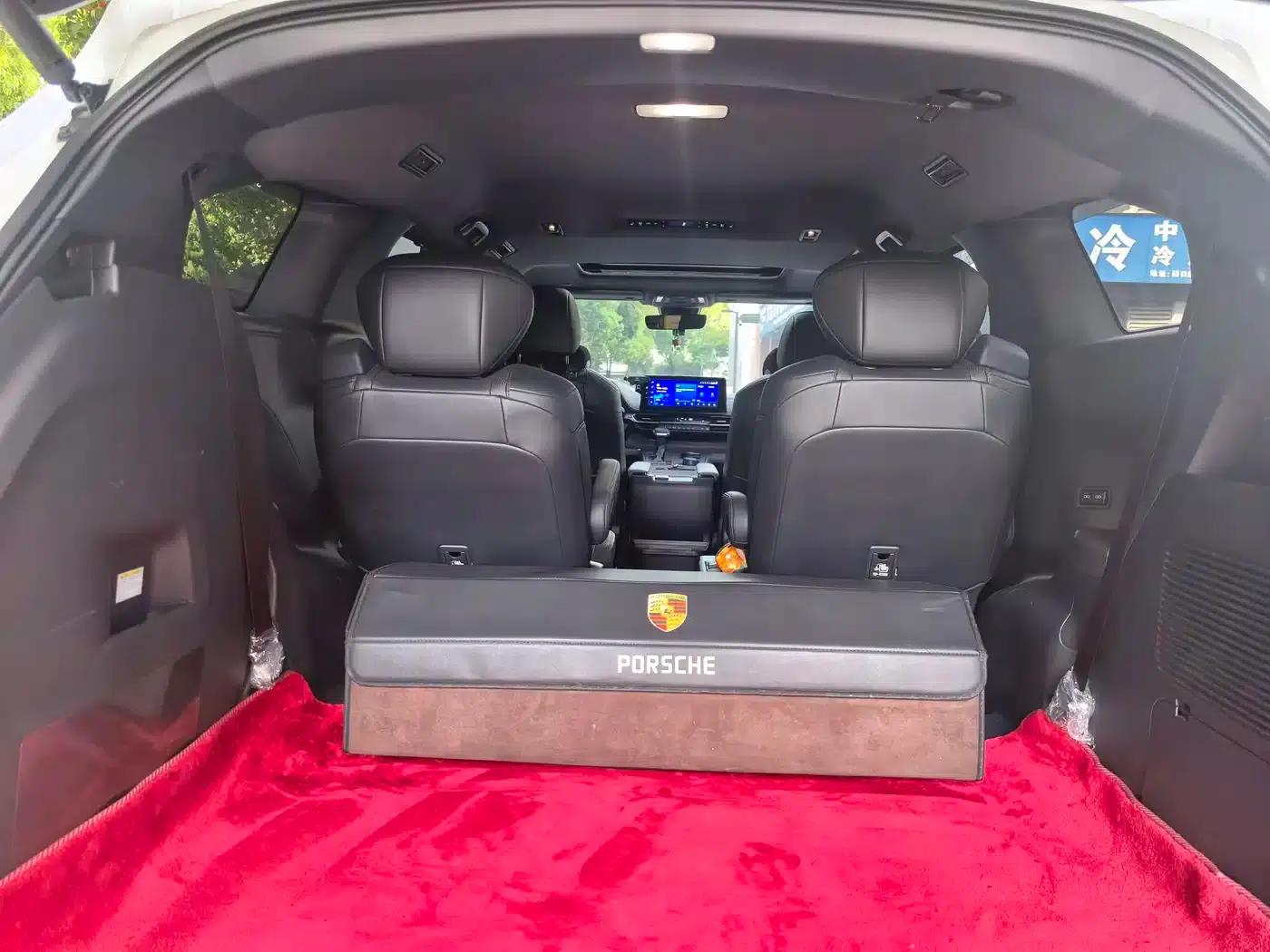2023 Sienna 2.5L Hybrid Luxury Welfare Edition — миниатюра 29