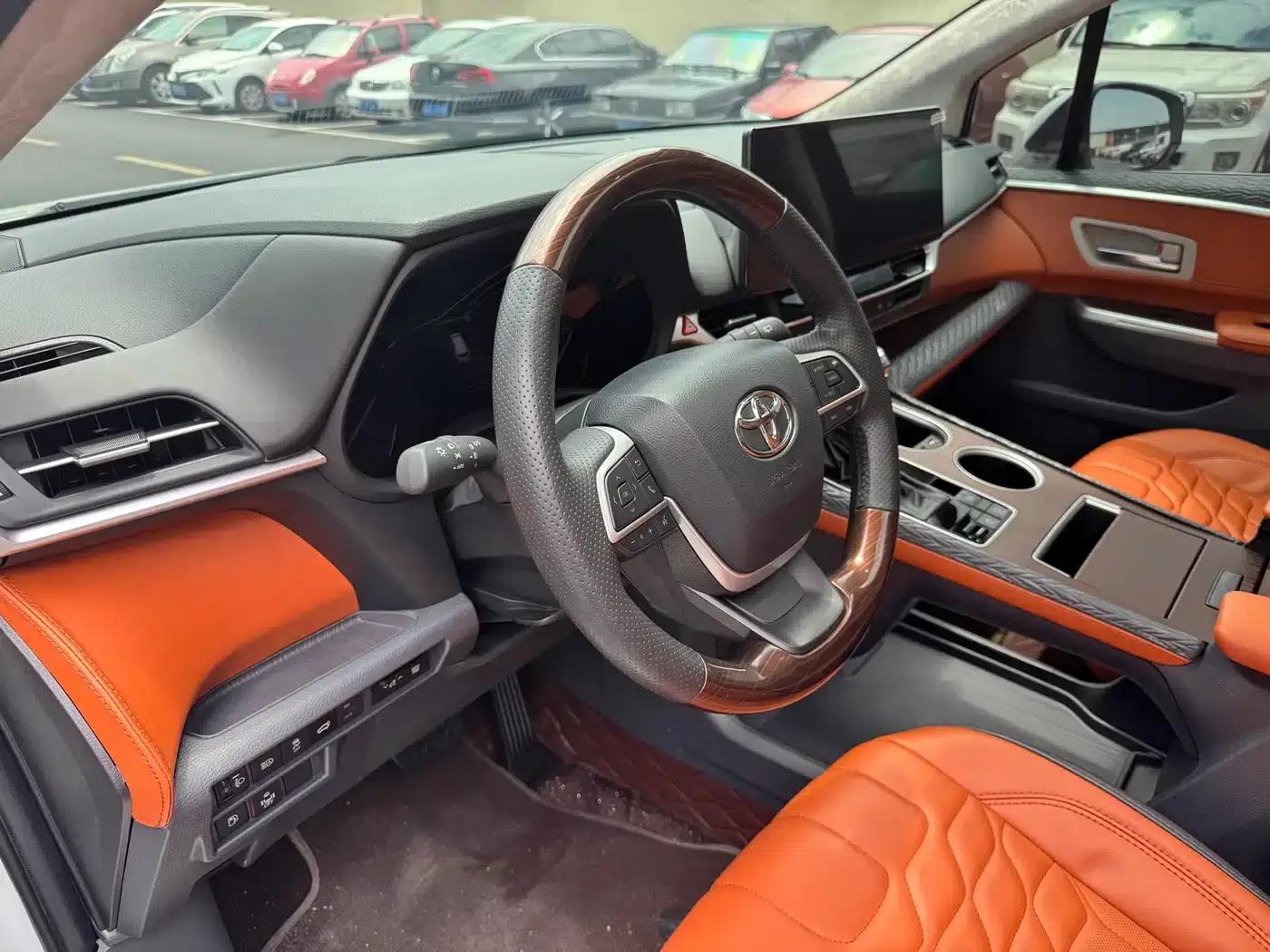 2023 Sienna 2.5L Hybrid Comfort Edition — миниатюра 11