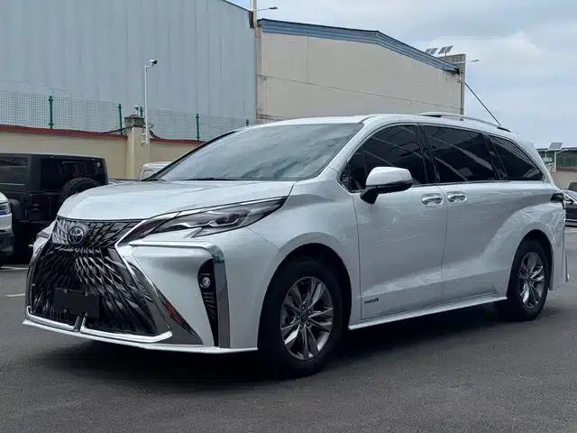 2023 Sienna 2.5L Hybrid Comfort Edition