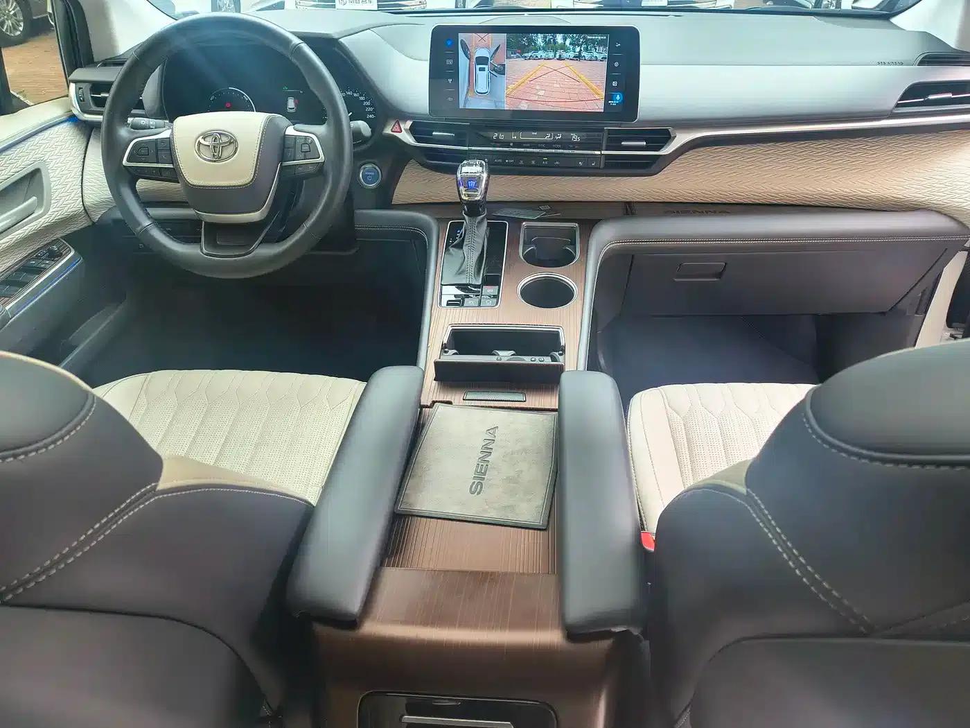 2023 Sienna 2.5L Hybrid Comfort Edition — миниатюра 20